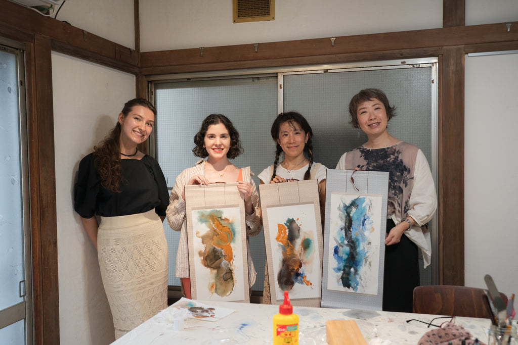 英語で学ぶ 1日限定 抽象アート × 掛け軸ワークショップ